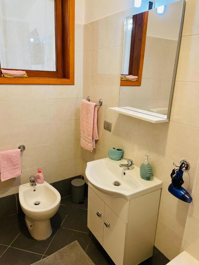 Casa Dei Fiori 3 Apartman Somma Lombardo Kültér fotó